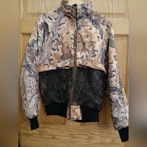 Cabelas men / Jr Outdoor jacket